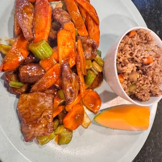 Spicy Beef with Vegetables (Lunch)