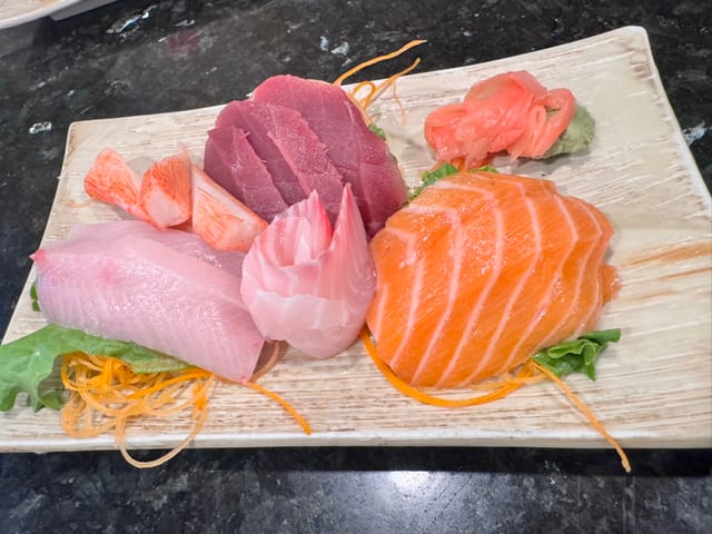 Sashimi Platter with Rice (Lunch).