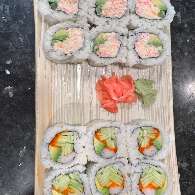 Maki Sushi Platter (Lunch).